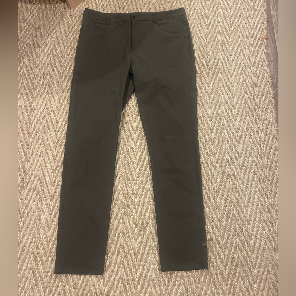 Vuori Meta Pants